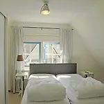 In Near Sandy Beaches Vakantiehuis Schoorl
