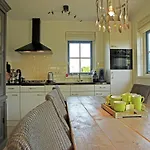 Vakantiehuis In Near Sandy Beaches
