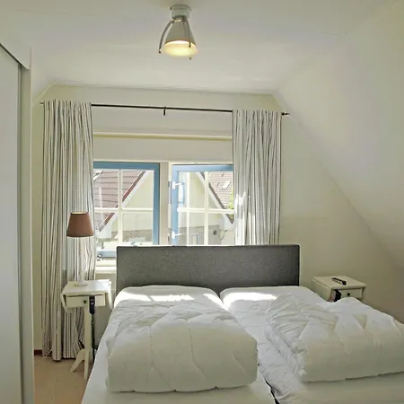 In Near Sandy Beaches Hébergement de vacances Schoorl